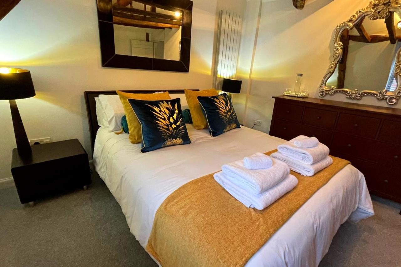 Stunning Luxury Apartment In Central Lymington Esterno foto